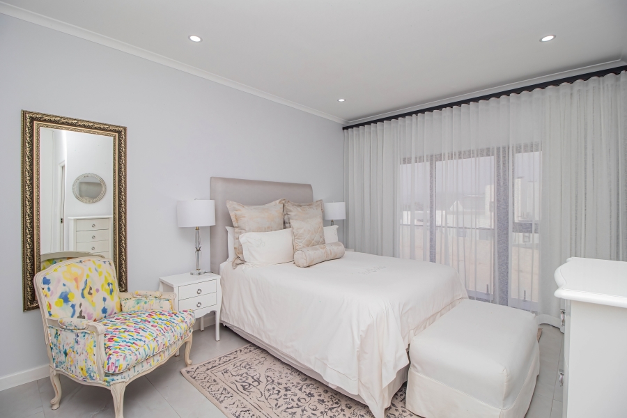 4 Bedroom Property for Sale in Sandown Western Cape